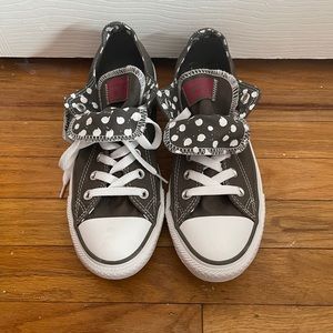 Women’s Converse Sneaks